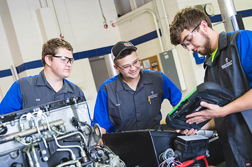 Types of diesel technicians: 5 careers to consider