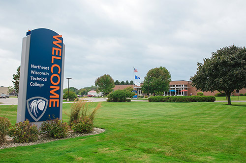<h2>Attend College in Door County</h2>
Prepare for in-demand careers on the Sturgeon Bay campus of Northeast Wisconsin Technical College. Offering innovative labs, expert instructors, and staff dedicated to your success, this is the place to gain education and skills for a career you will love. Soar higher with us!