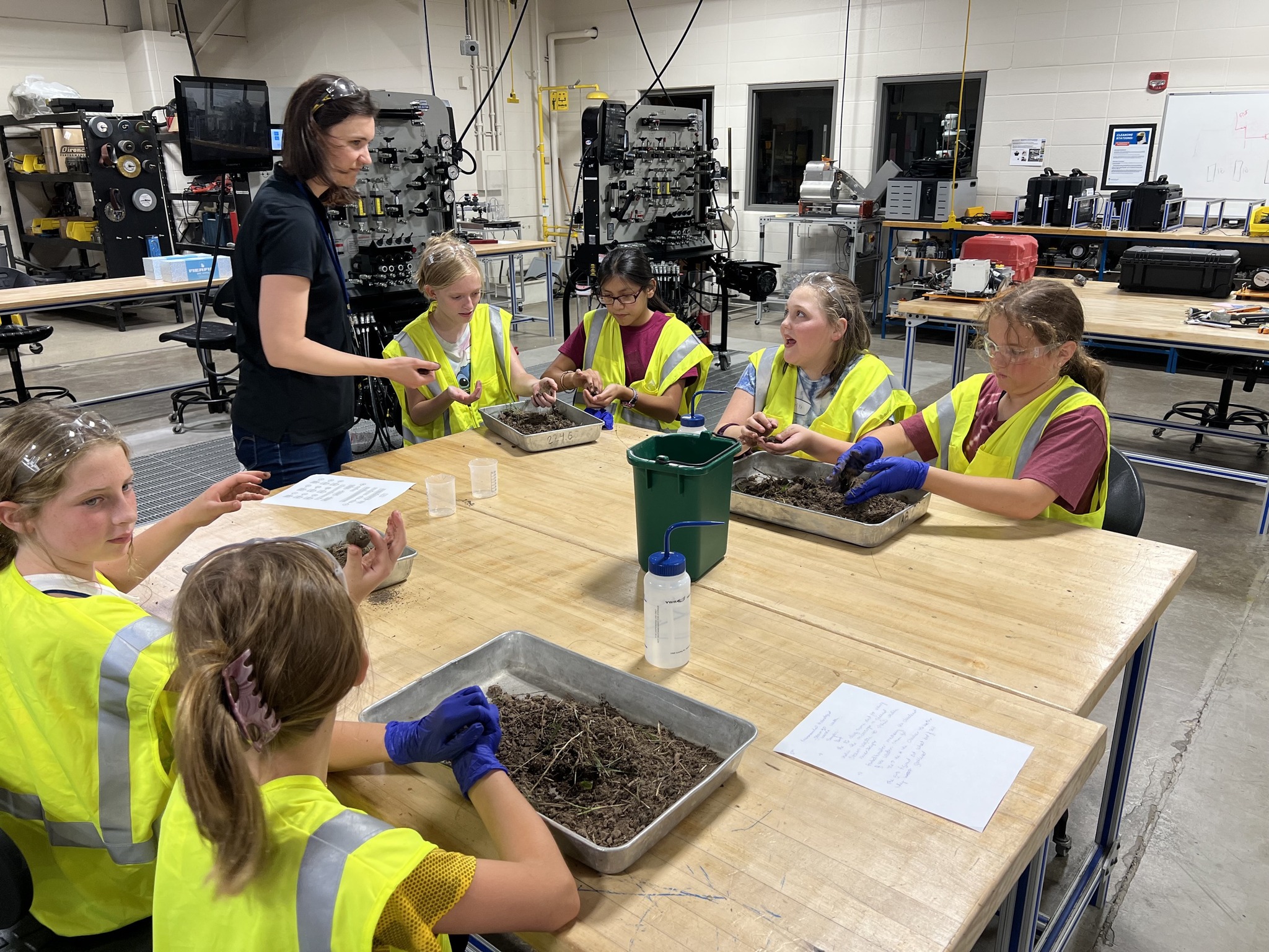 YWCA TechGYRLS get hands-on learning at NWTC