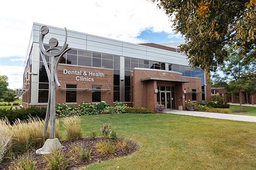 <p>In need of dental services? Are you uninsured, enrolled in Medicaid, or on a tight budget? Whether you need an exam, cleaning, filling, extraction, or other service, you can get it right here on the NWTC Green Bay campus. </p>
<p>While receiving quality care, you’ll be helping our students obtain hands-on experience for their future careers! Students are supervised by NWTC instructors, dentists, and registered hygienists. Depending on the service you need, you may also receive care from an area dentist who will be assisted by an NWTC student. </p>