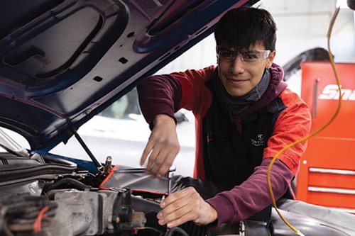 You've got the drive and desire for a successful future in distribution, logistics, or automotive and equipment maintenance. We've got the high-tech learning labs and instructors with years of industry experience. Join us to prepare for a fast-paced career.