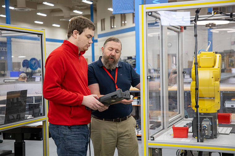 UW-Platteville and NWTC create flexible, affordable routes to four-year engineering degrees – without leaving the region 