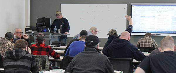 Students attend class in the Great Lakes Energy Center multipurpose classroom