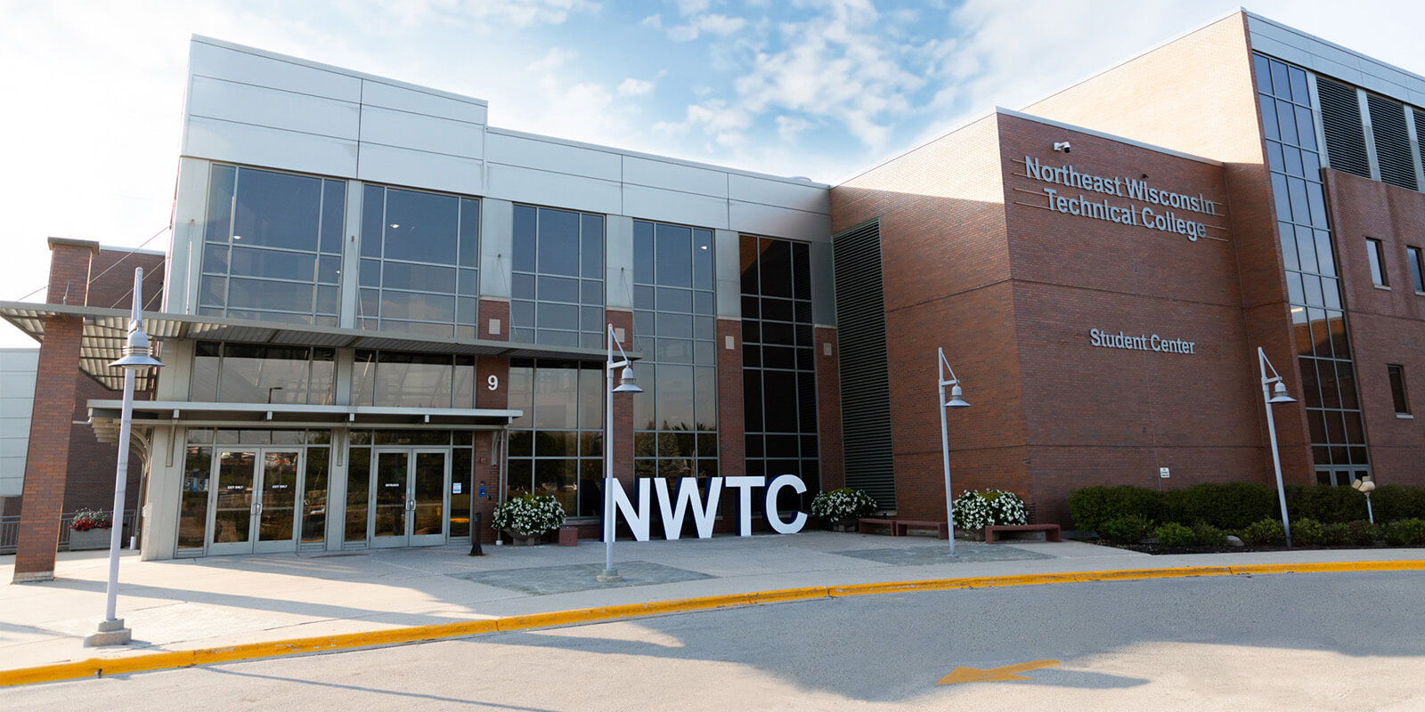 Student Center entrance on the Green Bay campus