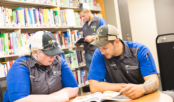 Trades students use the Sturgeon Bay library